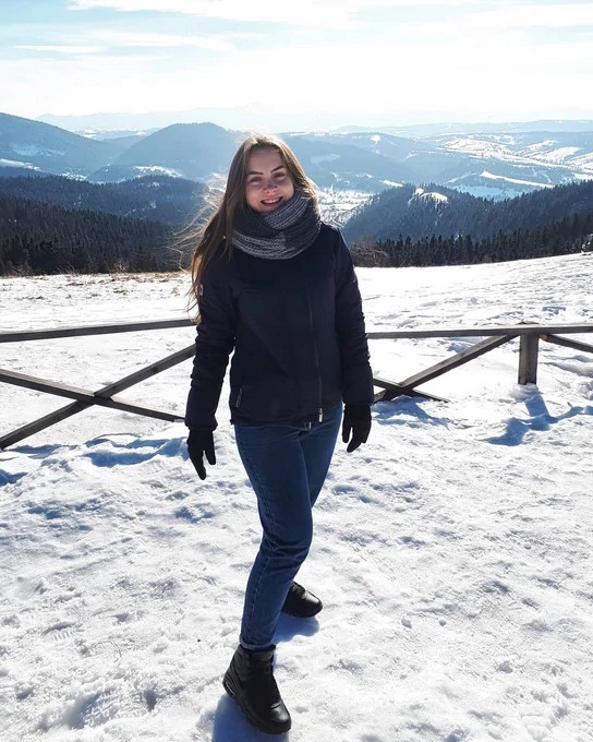 Красуня БУГу: майстриня прикрас із Зимнівської громади Анжела Студент 12