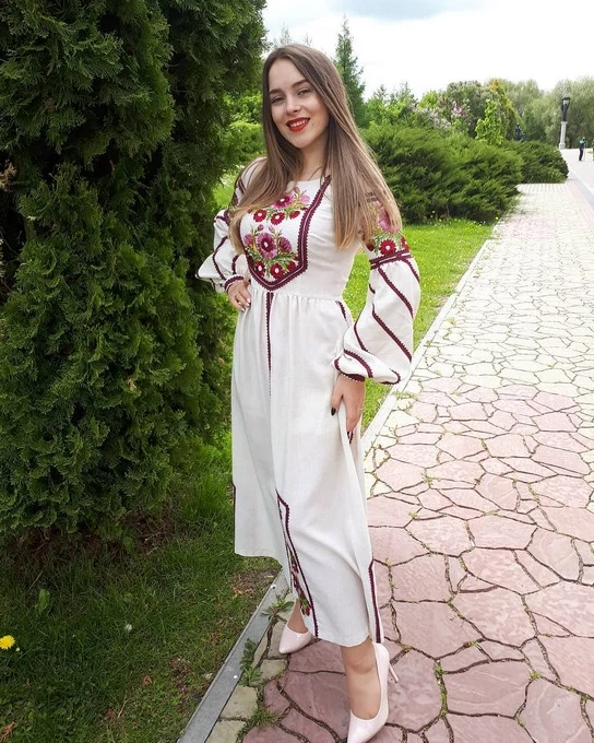 Красуня БУГу: майстриня прикрас із Зимнівської громади Анжела Студент 16