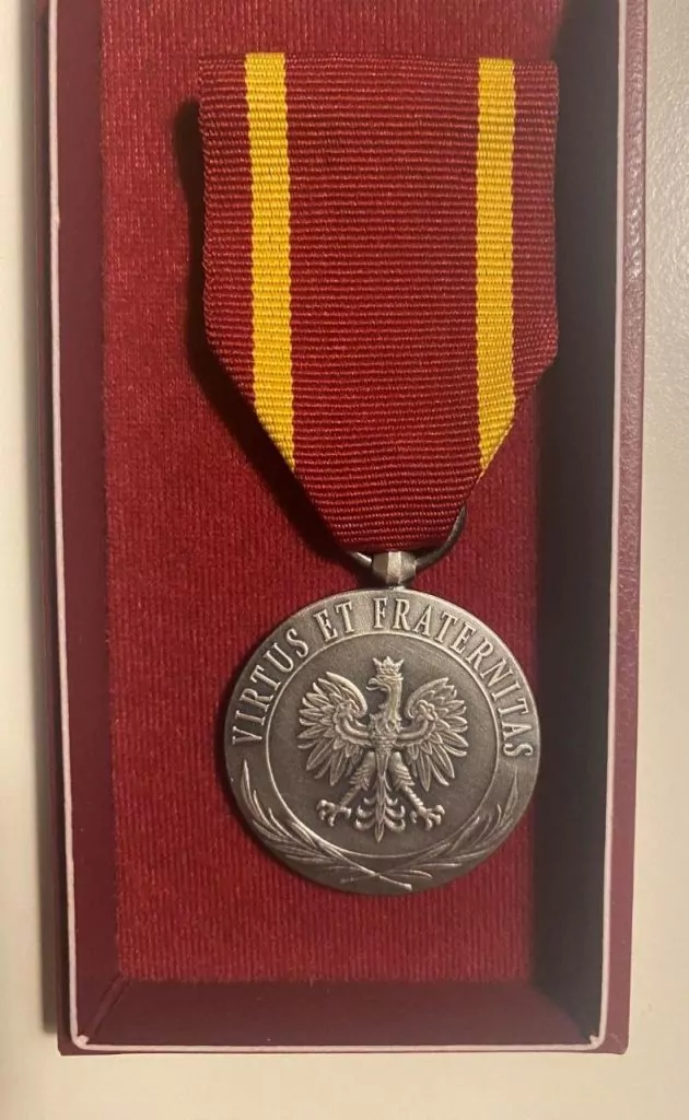 Ексголова Рівненської громади за допомогу полякам отримав медаль «Virtus et Fraternitas» 2