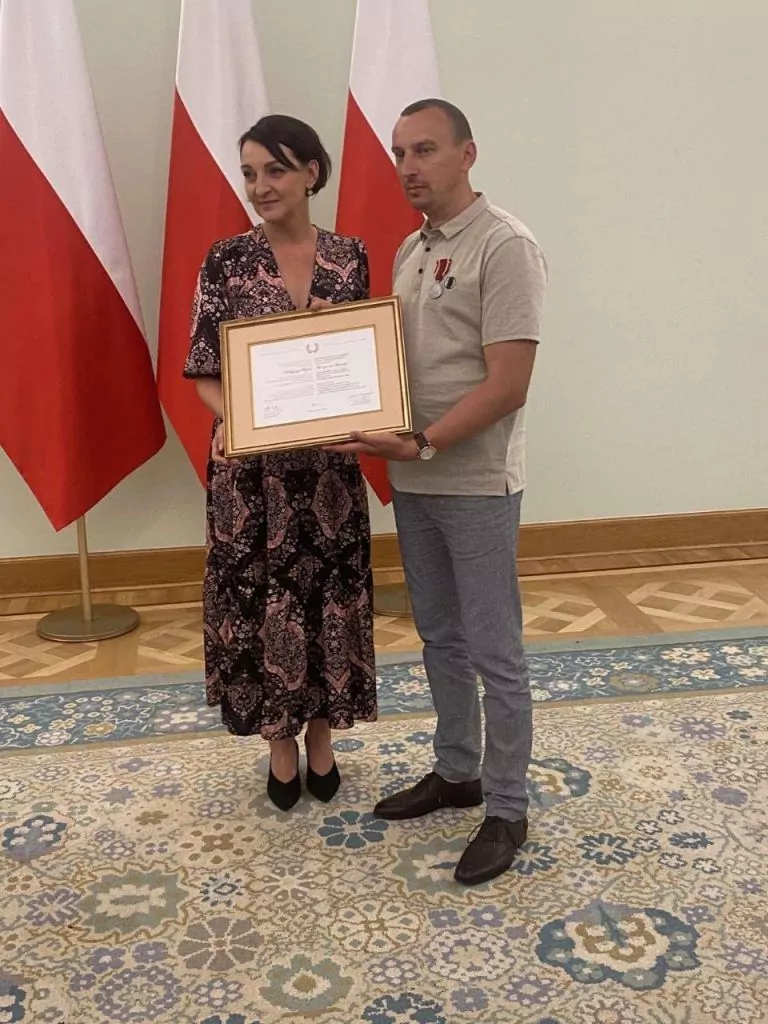 Ексголова Рівненської громади за допомогу полякам отримав медаль «Virtus et Fraternitas» 8