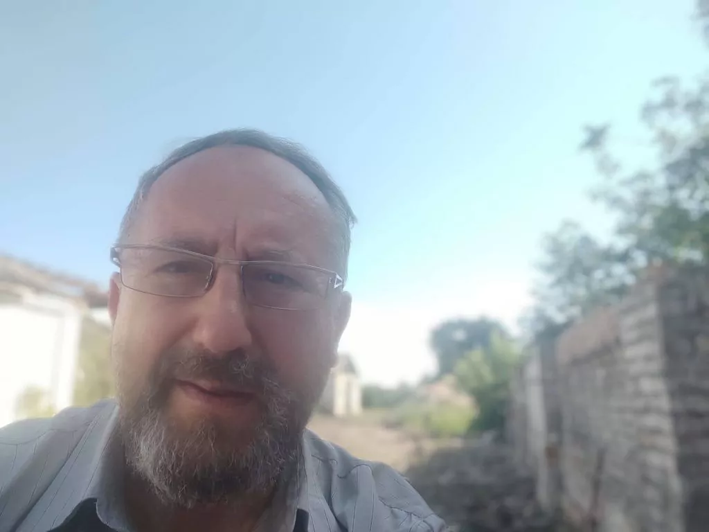Жителі Нововолинська разом з місцевим депутатом зупинили демонтаж паркану шахти №1 «Нововолинська» 2