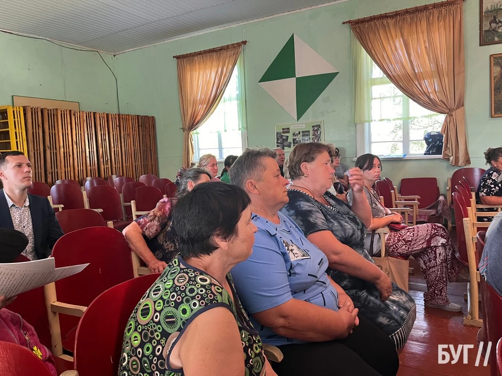 У Поромівській громаді відбулись громадські слухання щодо перейменування села Петрове 16