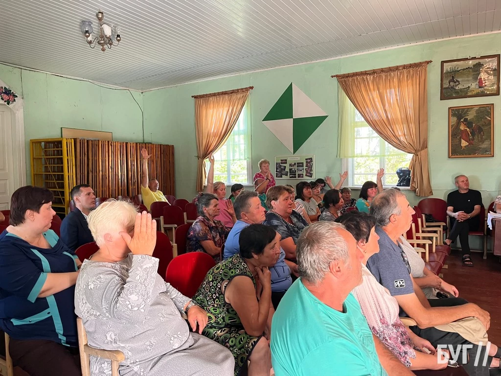 У Поромівській громаді відбулись громадські слухання щодо перейменування села Петрове 11