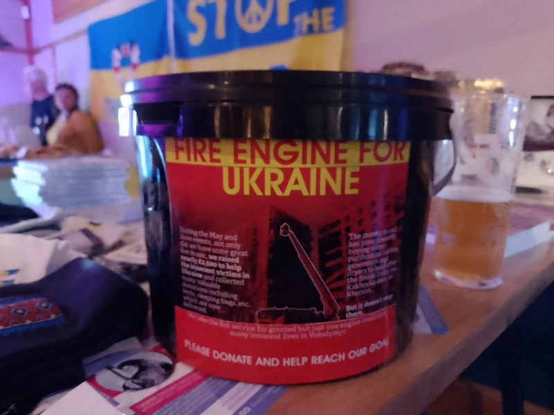 У англійському місті Нерсборо збирали кошти на пожежне авто для Володимирської громади 5