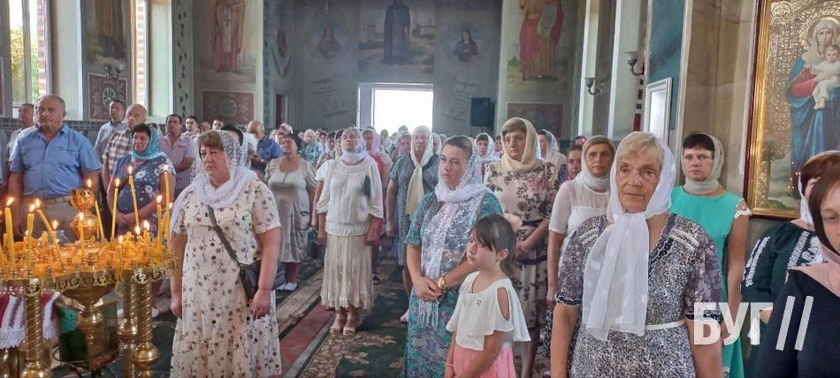 Мешканці Іванич відзначили Спаса освяченням букетиків та фруктових кошиків: фоторепортаж 2