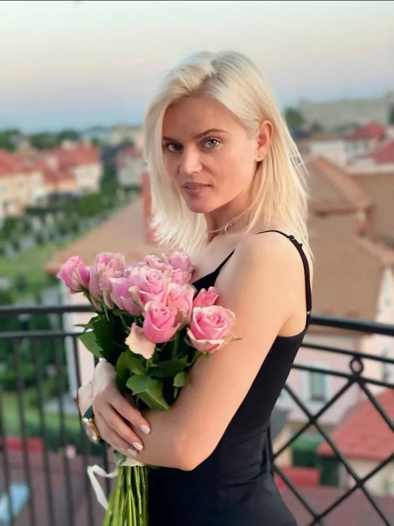 Красуня БУГу: юристка за освітою, модель за покликанням Олена Ковалюк з Нововолинська 10