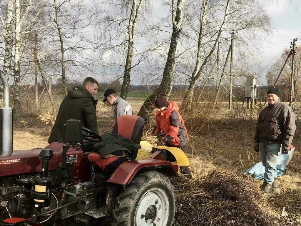 У Литовезькій громаді закинутий сільський клуб став культурним осередком села 9