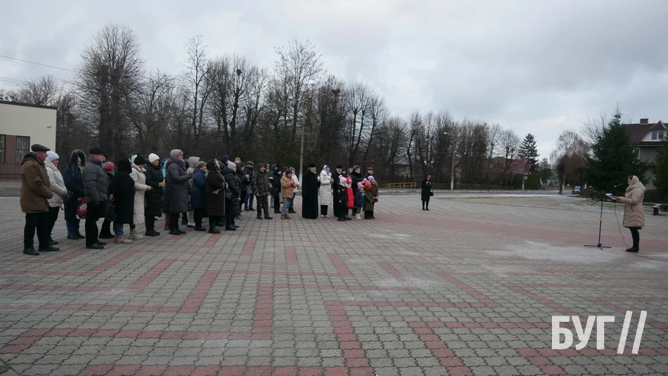 В Іваничах вшанували пам’ять жертв Голодоморів 16