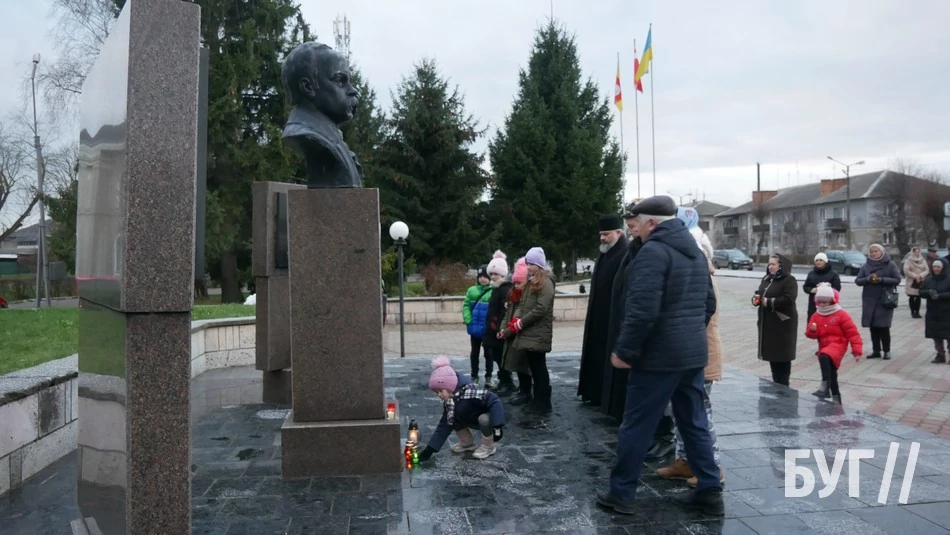 В Іваничах вшанували пам’ять жертв Голодоморів 18