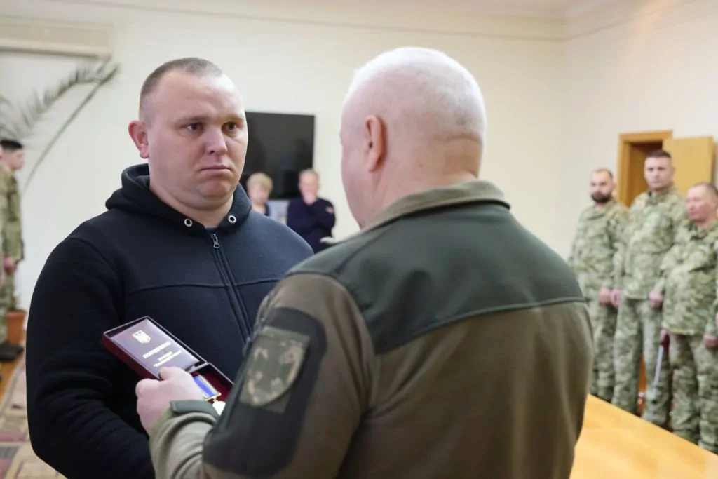 Троє прикордонників з Волині отримали державні нагороди 5