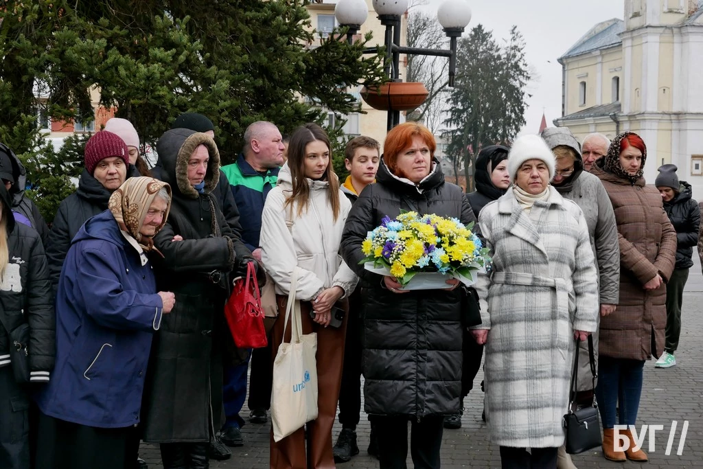 Навіки у строю: родинам полеглих Героїв 14 бригади з Володимирського району вручили посмертні відзнаки 6