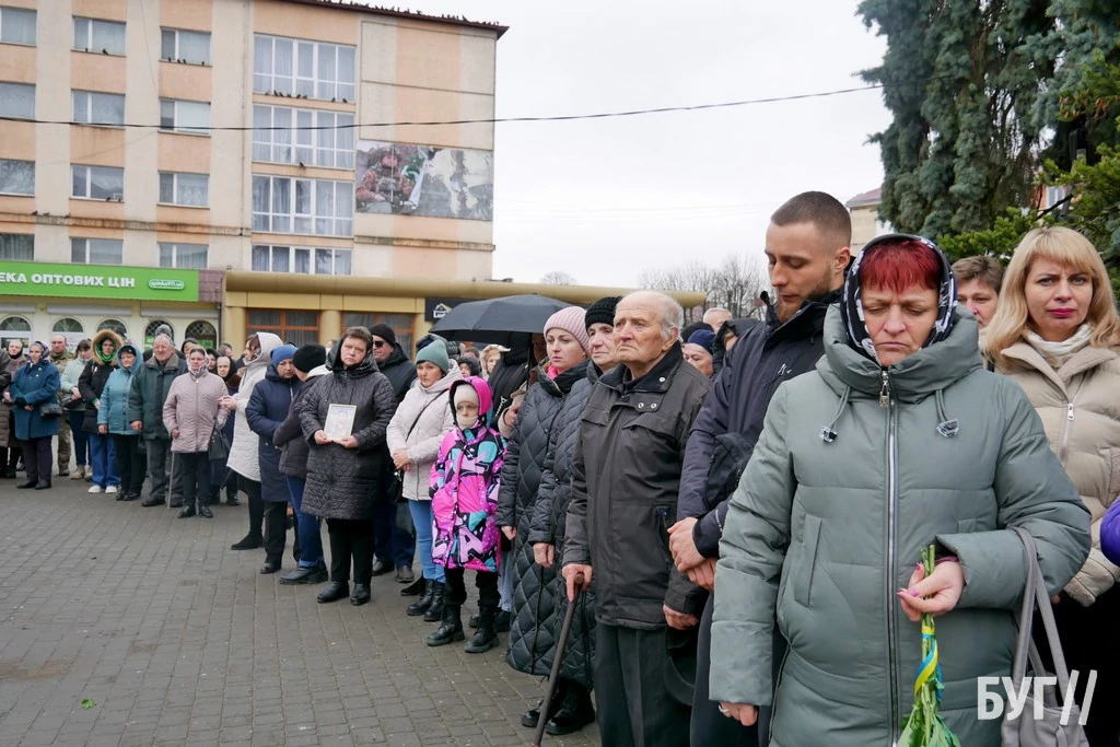 Навіки у строю: родинам полеглих Героїв 14 бригади з Володимирського району вручили посмертні відзнаки 7