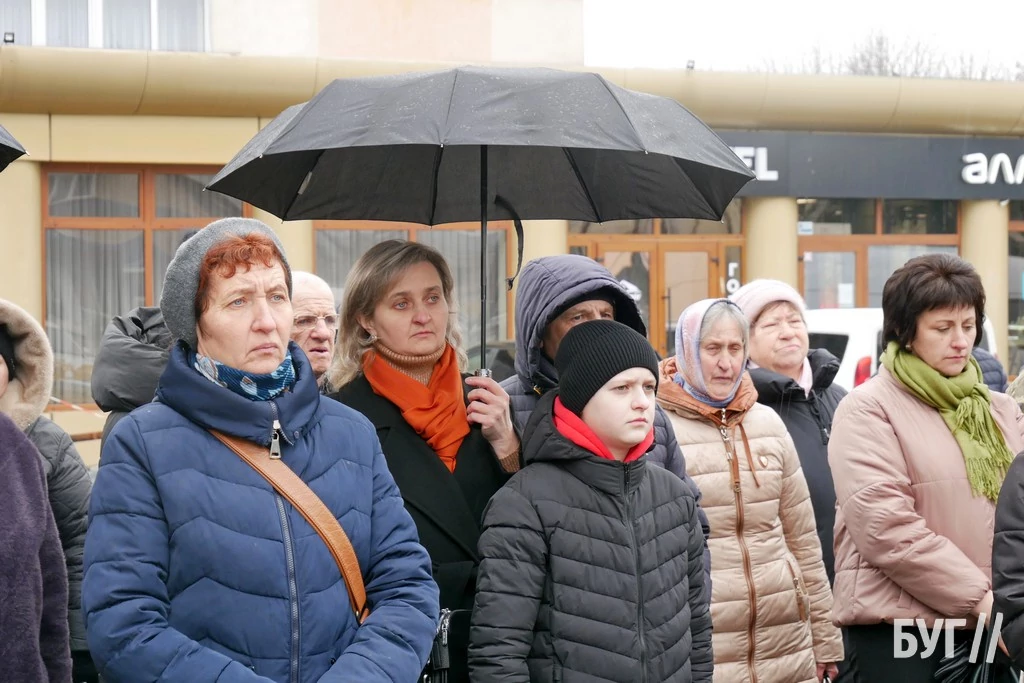 Навіки у строю: родинам полеглих Героїв 14 бригади з Володимирського району вручили посмертні відзнаки 10