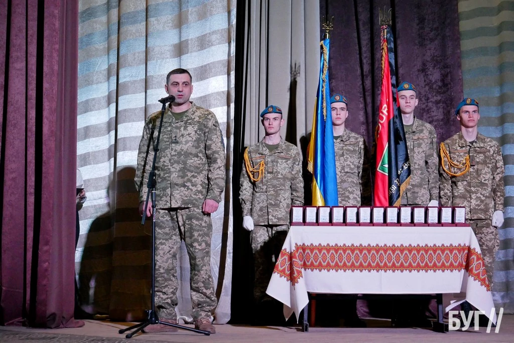 Навіки у строю: родинам полеглих Героїв 14 бригади з Володимирського району вручили посмертні відзнаки 22