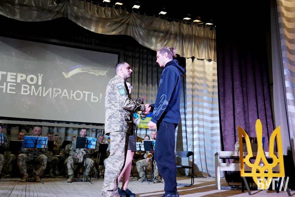 Навіки у строю: родинам полеглих Героїв 14 бригади з Володимирського району вручили посмертні відзнаки 27