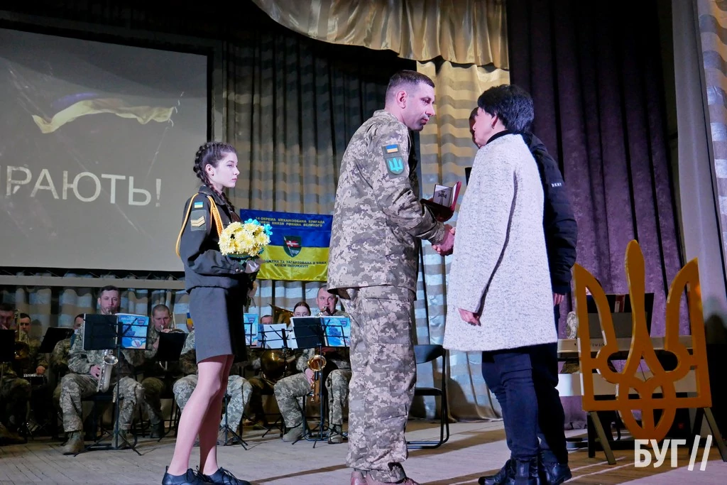 Навіки у строю: родинам полеглих Героїв 14 бригади з Володимирського району вручили посмертні відзнаки 28