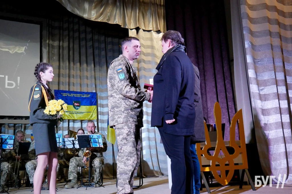Навіки у строю: родинам полеглих Героїв 14 бригади з Володимирського району вручили посмертні відзнаки 31