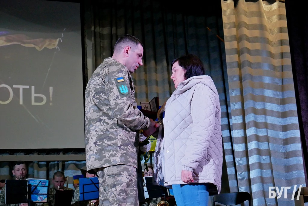 Навіки у строю: родинам полеглих Героїв 14 бригади з Володимирського району вручили посмертні відзнаки 32