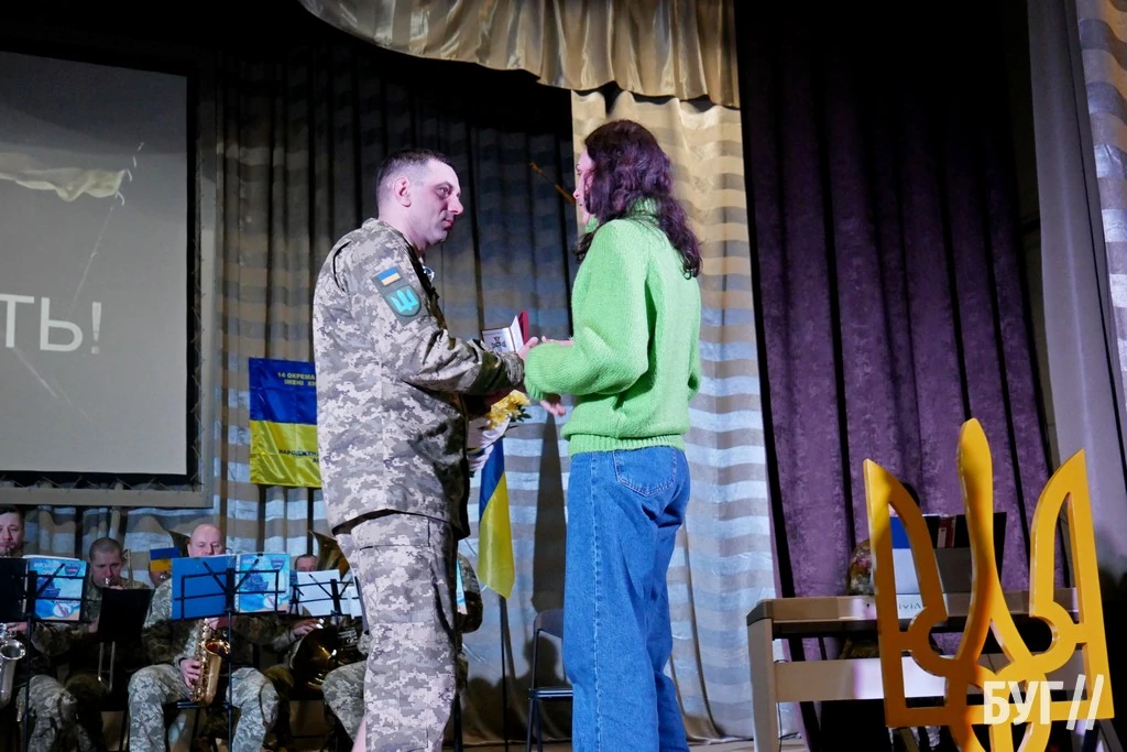 Навіки у строю: родинам полеглих Героїв 14 бригади з Володимирського району вручили посмертні відзнаки 36