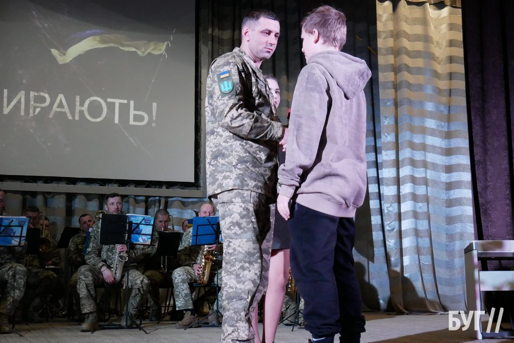 Навіки у строю: родинам полеглих Героїв 14 бригади з Володимирського району вручили посмертні відзнаки 51