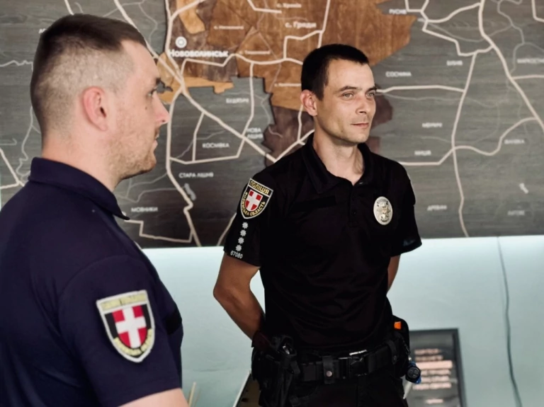 Поліцейських офіцерів Нововолинської громади привітали з професійним святом 2