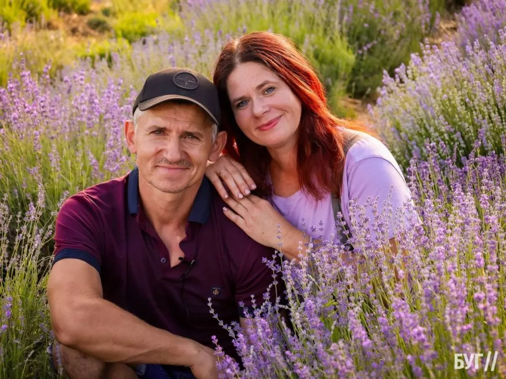Родина Зізяв біля Нововолинська створила лавандовий двір, щоб відволікатись від переживань за сином, який був на війні 27