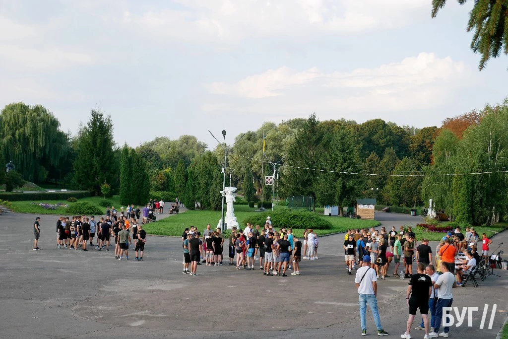 «Шаную воїнів, біжу за Героїв України»: у Володимирі пройшов патріотичний забіг 7