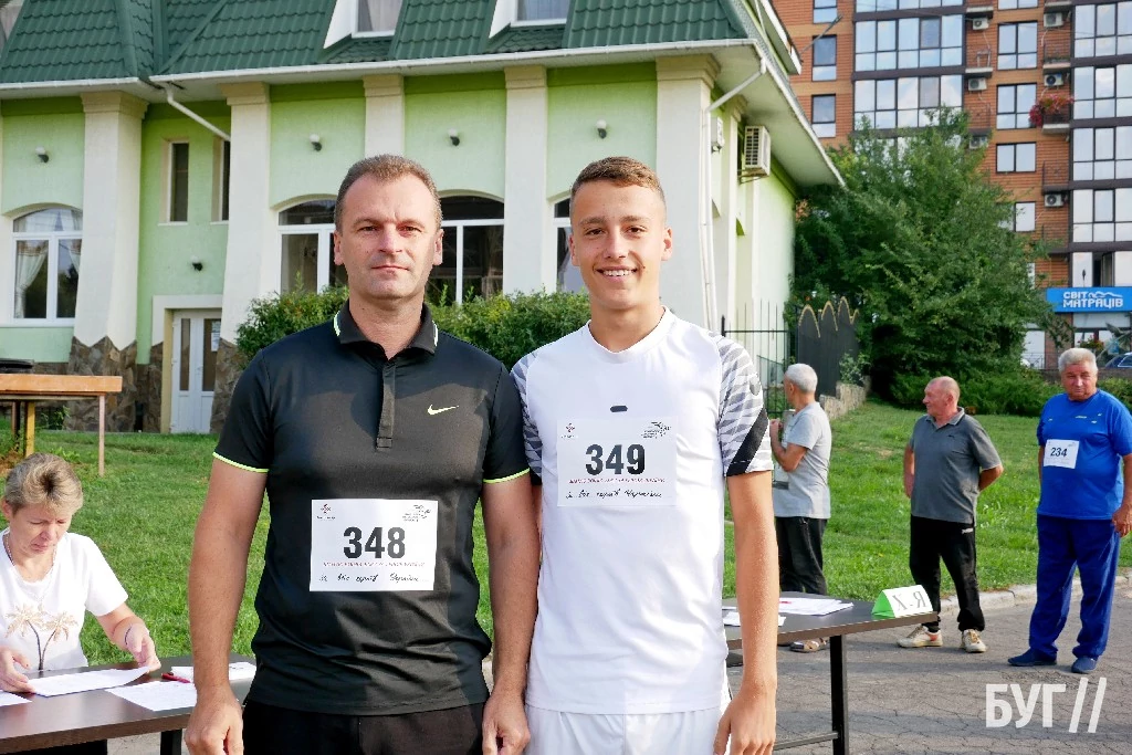 «Шаную воїнів, біжу за Героїв України»: у Володимирі пройшов патріотичний забіг 2