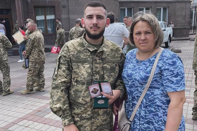 «Всі були в шоці, коли я пішов воювати»: 20-річний боєць 100 омбр про службу, навчання у виші та поранення 4