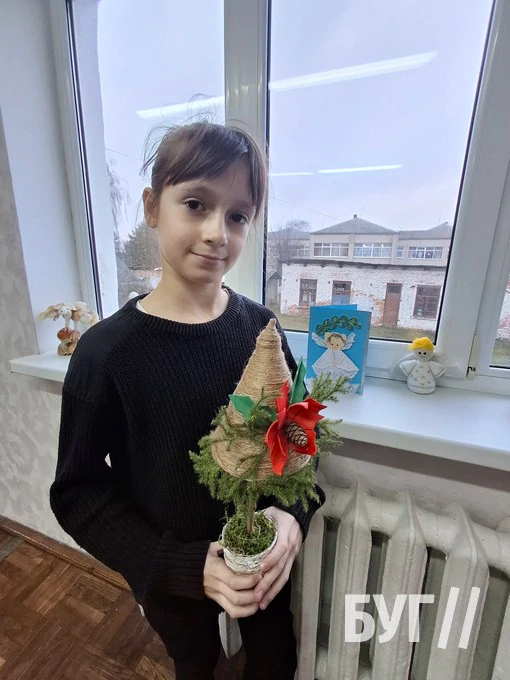 Оригінальні новорічні ялинки та подарункові коробки: в Іваничах два дні працювала майстерня Святого Миколая 27
