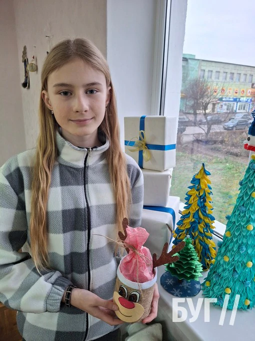 Оригінальні новорічні ялинки та подарункові коробки: в Іваничах два дні працювала майстерня Святого Миколая 31