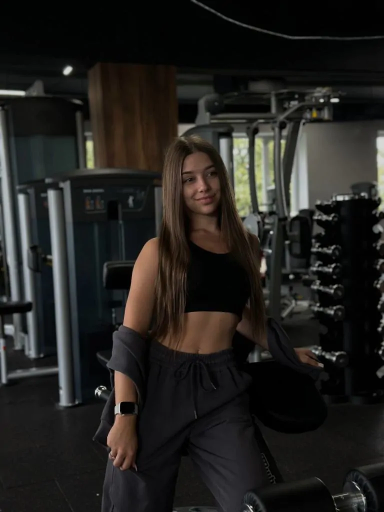 Красуня БУГу: студентка педколеджу та фітнес-тренерка з Володимира Анна Мешканюк 9