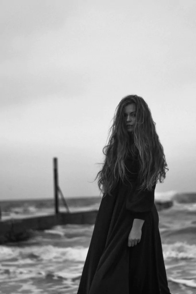 Красуня БУГу: художниця з Нововолинська Ольга Русинчук 19