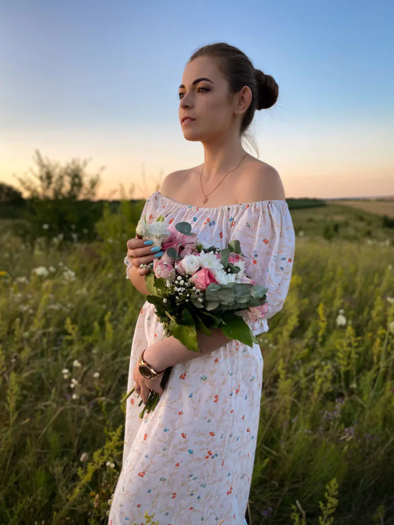 Красуня БУГу: художниця з Нововолинська Ольга Русинчук 9