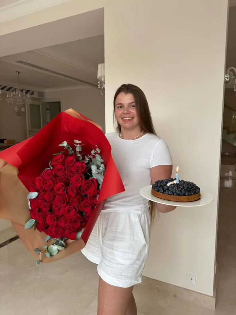 Красуня БУГу: кар'єристка Олена Брик родом з Володимирського району 17