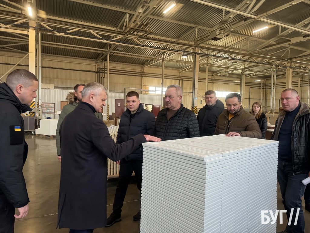 Начальник Волинської ОВА відвідав підприємство «ВМК-Україна» у Нововолинську 11