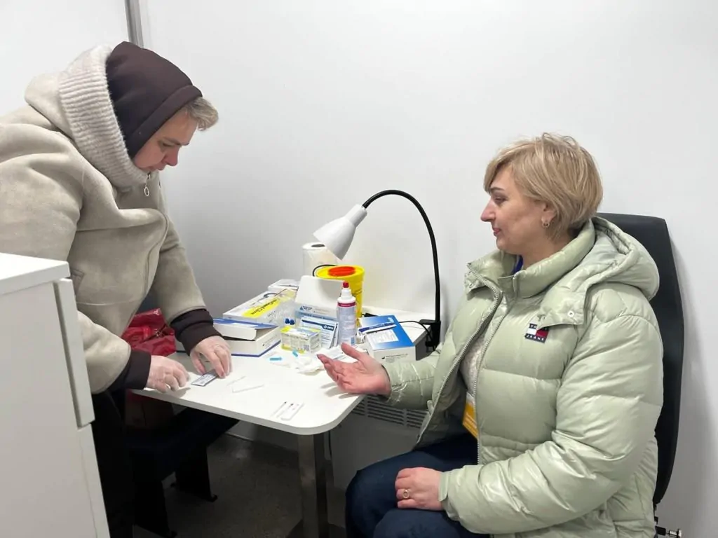 Безплатний скринінг соціально значущих хвороб: у Володимирі працювала мобільна амбулаторія 5