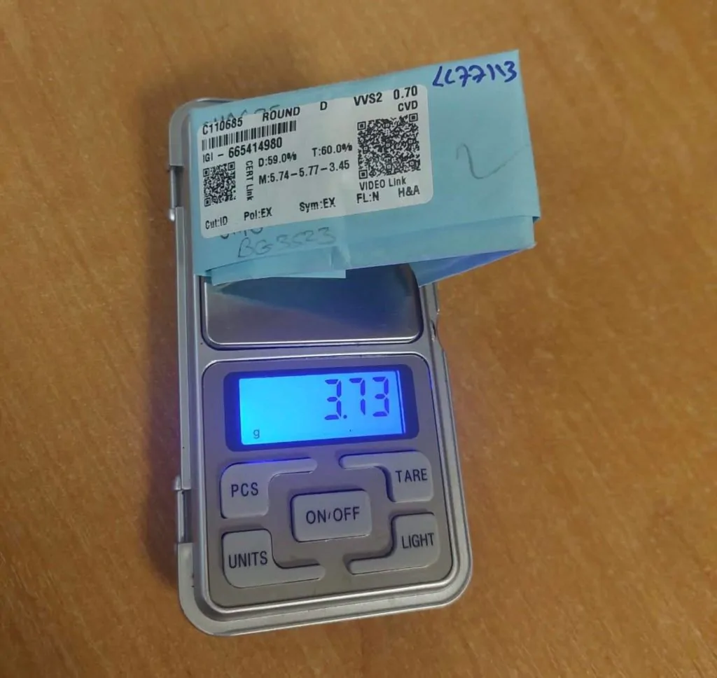 На Ягодині виявили контрабанду з 28 тисячами ймовірних діамантів 2