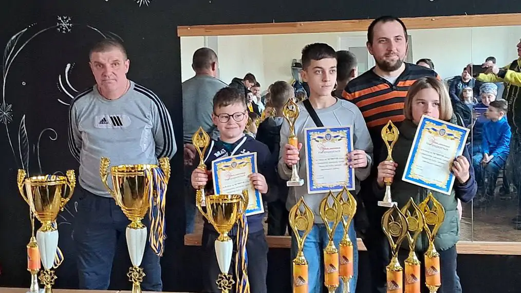 Юні шахісти з Нововолинська отримали нагороди на турнірі 2