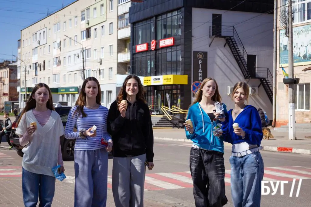 Місто буденне: квітневий Нововолинськ у сонячну пору 23