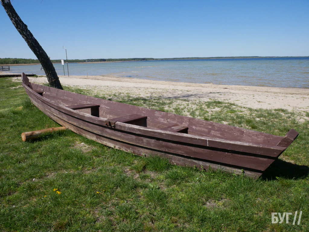 Місто буденне: вітер, велосипеди і качки - як живе Шацький край без туристів 3