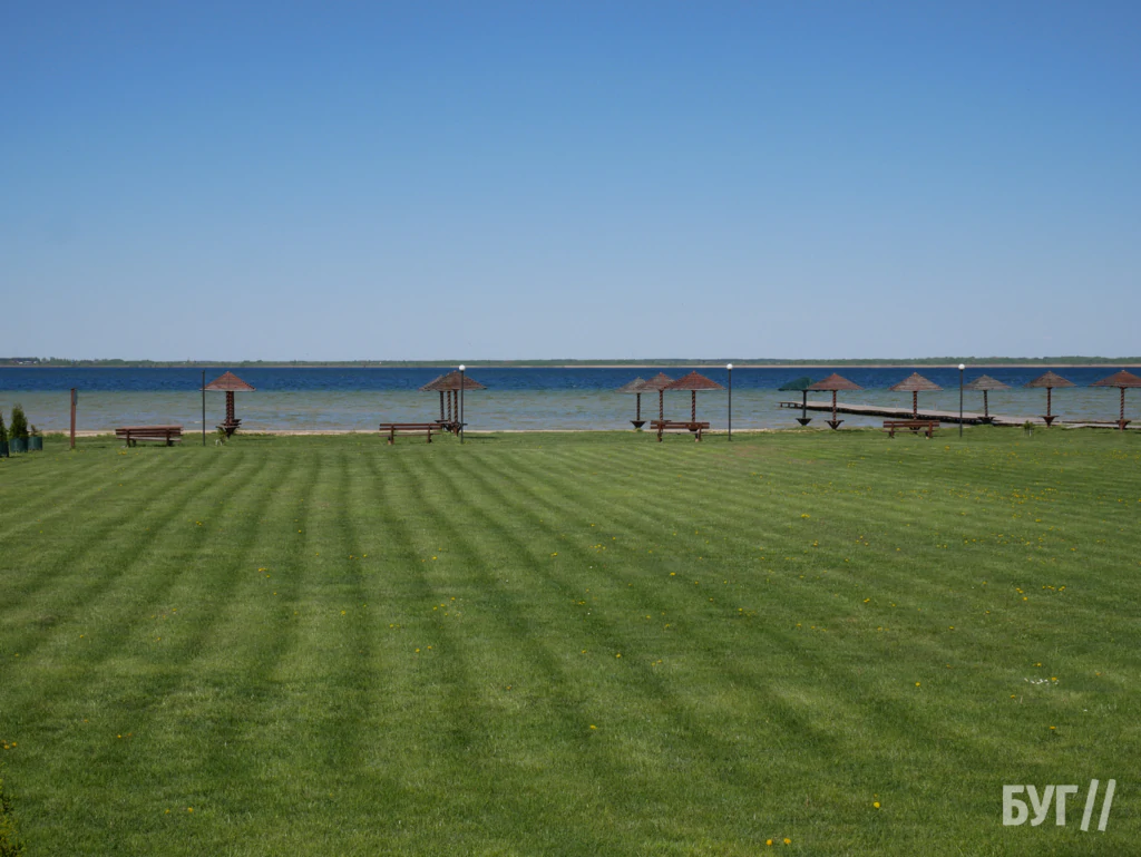 Місто буденне: вітер, велосипеди і качки - як живе Шацький край без туристів 13