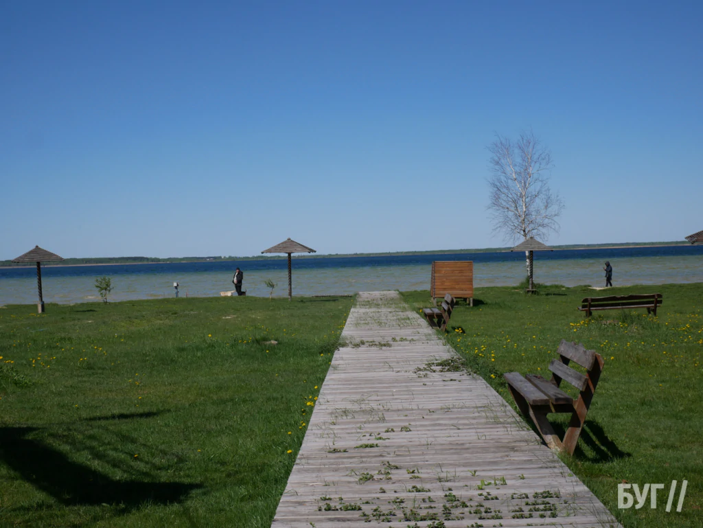 Місто буденне: вітер, велосипеди і качки - як живе Шацький край без туристів 15