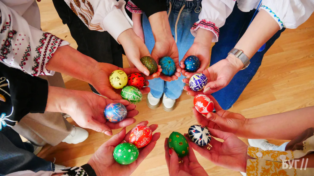 Тетяна Токарева із Володимира провела майстер-клас із писанкарства у Зимнівській громаді 16