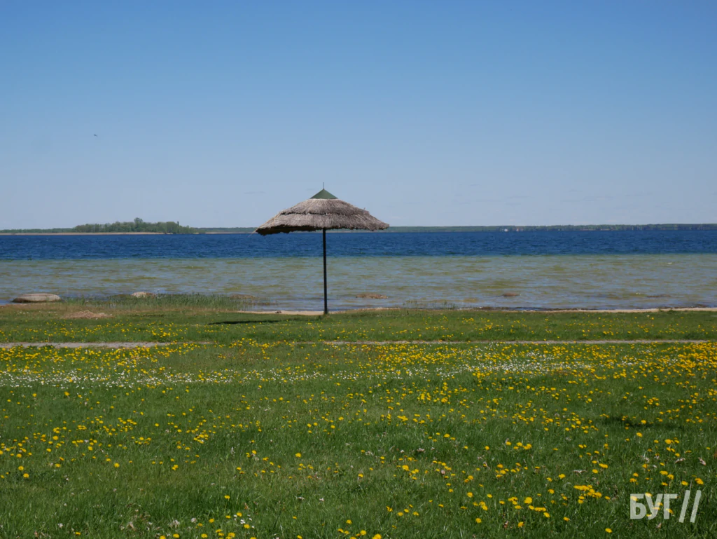 Місто буденне: вітер, велосипеди і качки - як живе Шацький край без туристів 19