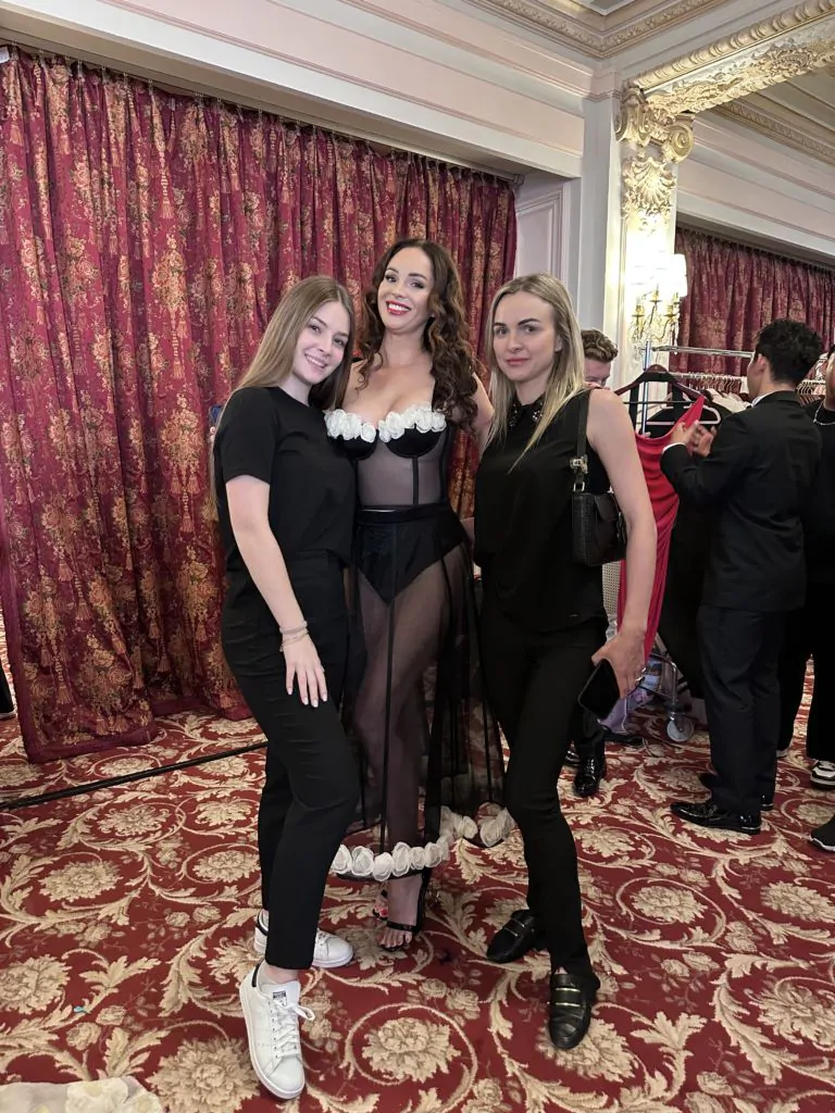 Красуня БУГу: візажистка, бровістка та майстриня зачісок Дарія Грицевич із Володимира 24