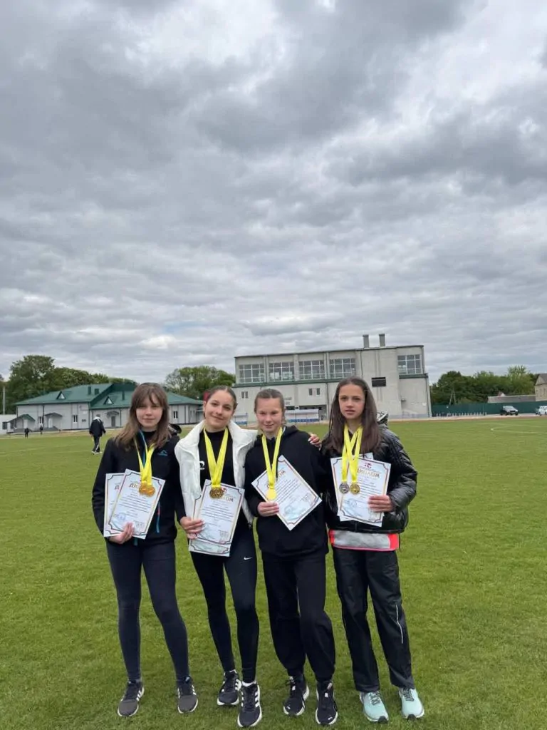 Юні легкоатлети з Нововолинська вибороли командне «золото» на чемпіонаті Волині 4