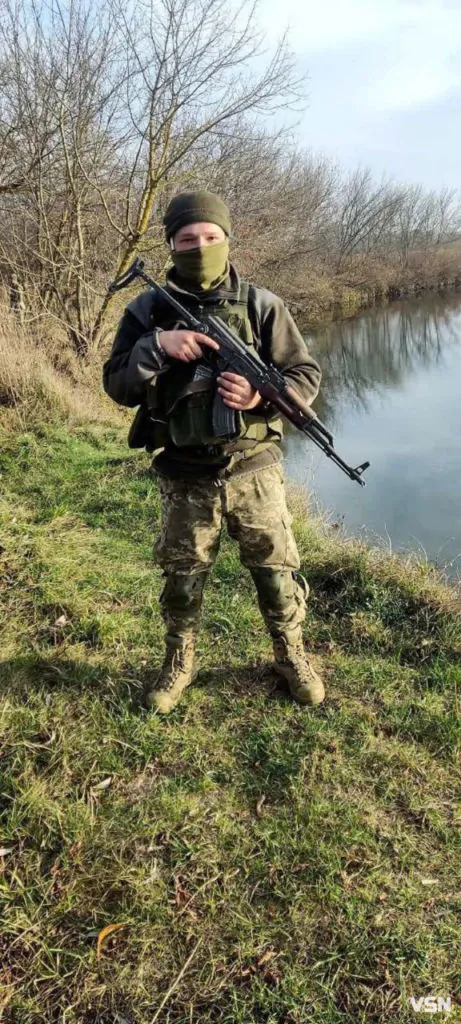 Історія 23-річного Героя з Нововолинська Артура Мельничука, який загинув за місяць після того, як потрапив на «нуль» 5