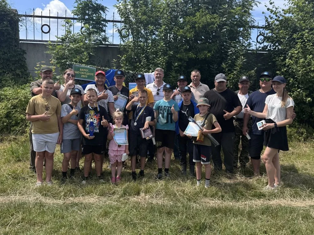 «Берег, що об’єднує»: в Любомлі відбулися змагання з риболовлі для ветеранів 10