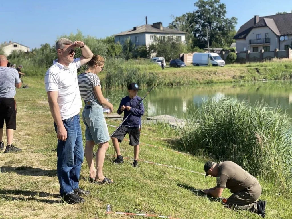 «Берег, що об’єднує»: в Любомлі відбулися змагання з риболовлі для ветеранів 5